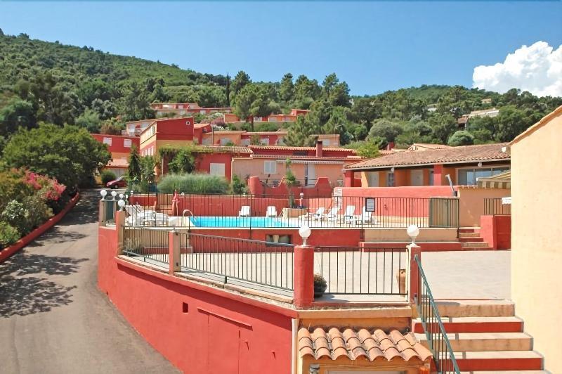 Hotel Residence San Pieru Tarcu Luaran gambar