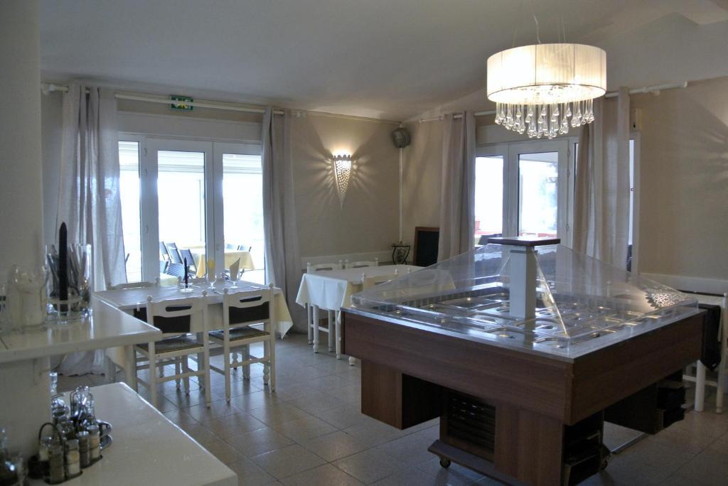 Hotel Residence San Pieru Tarcu Luaran gambar